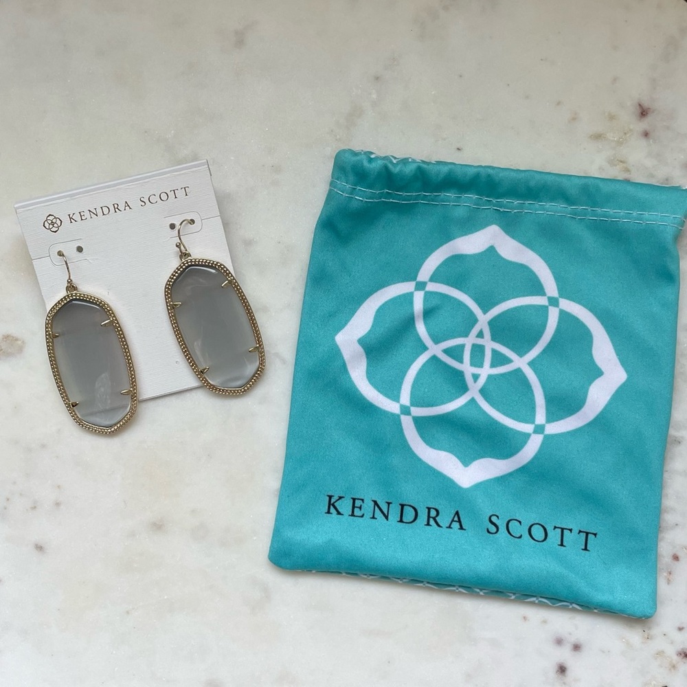 Kendra Scott Elle Gold Drop Earrings in Slates Cat Eye